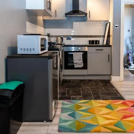 Apartman Eastville Superb Dwelling, Sleeps Up To 4 Guests