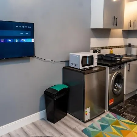 Eastville Superb Dwelling, Sleeps Up To 4 Guests Bristol